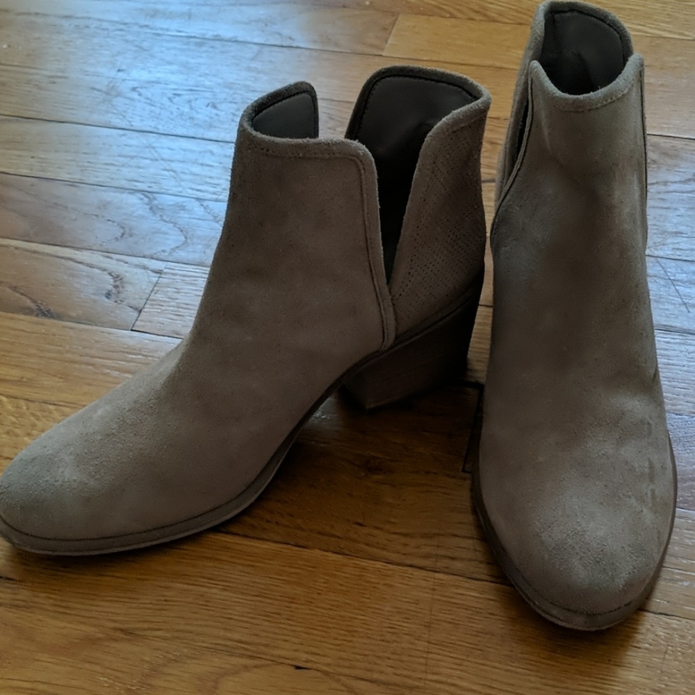 Hinge taupe suede slip on boots